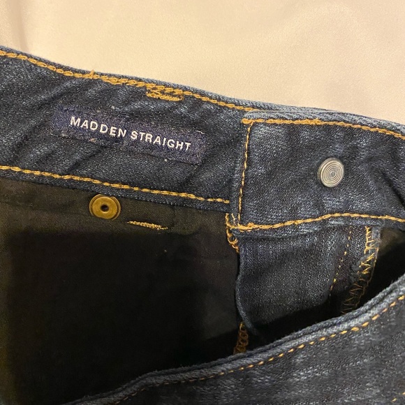 EUC Chaps denim jeans. Size 8. - Picture 7 of 8